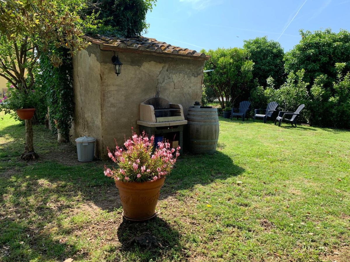 La Nana Gialla Riotorto Extérieur photo