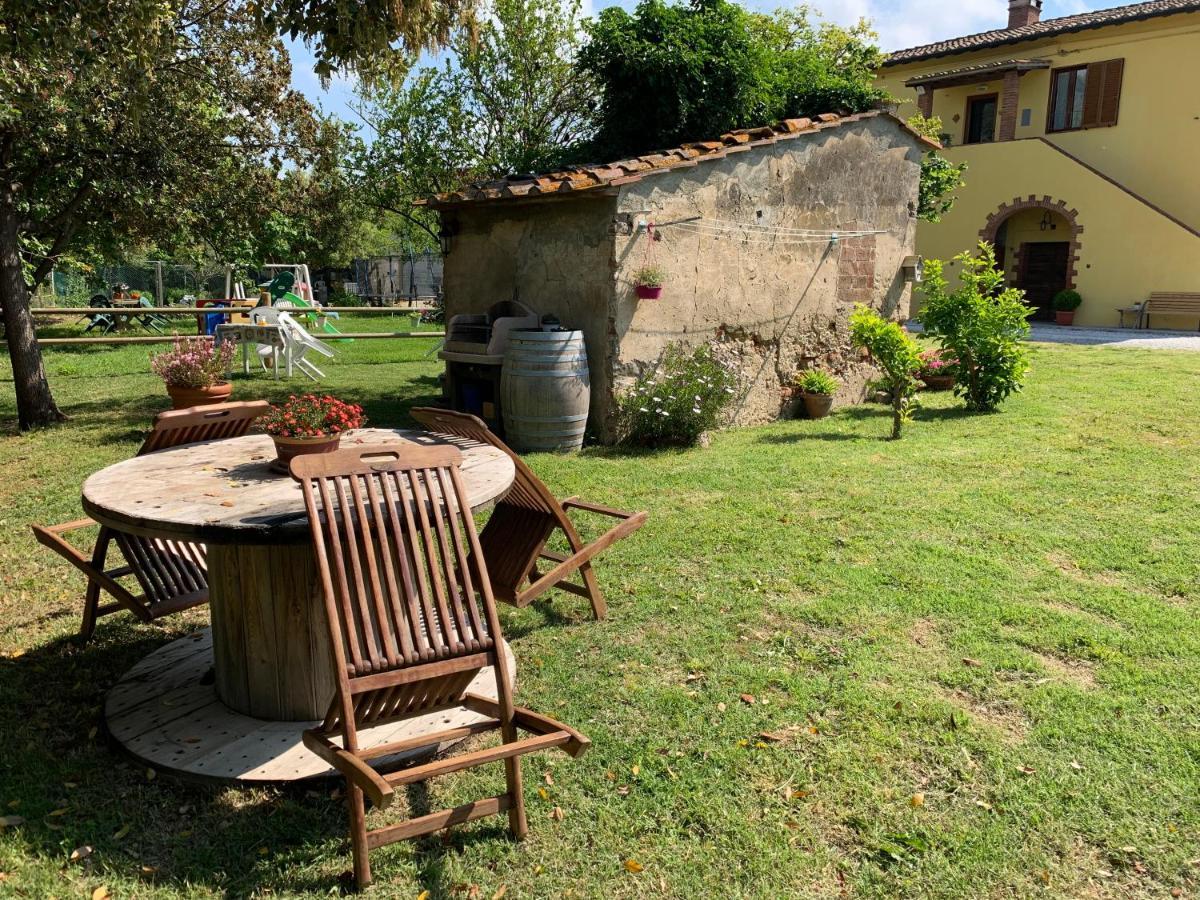 La Nana Gialla Riotorto Extérieur photo